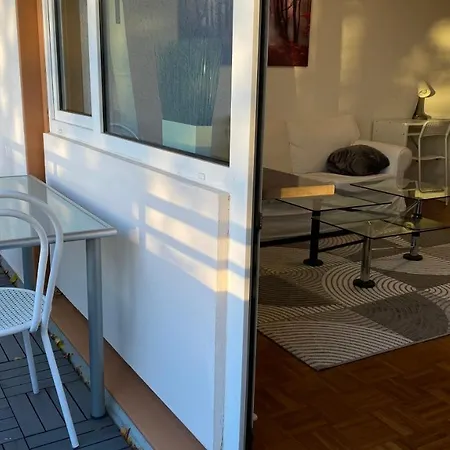 Geraumige 4-zimmer-wohnung / Oberursel Lägenhet Weisskirchen